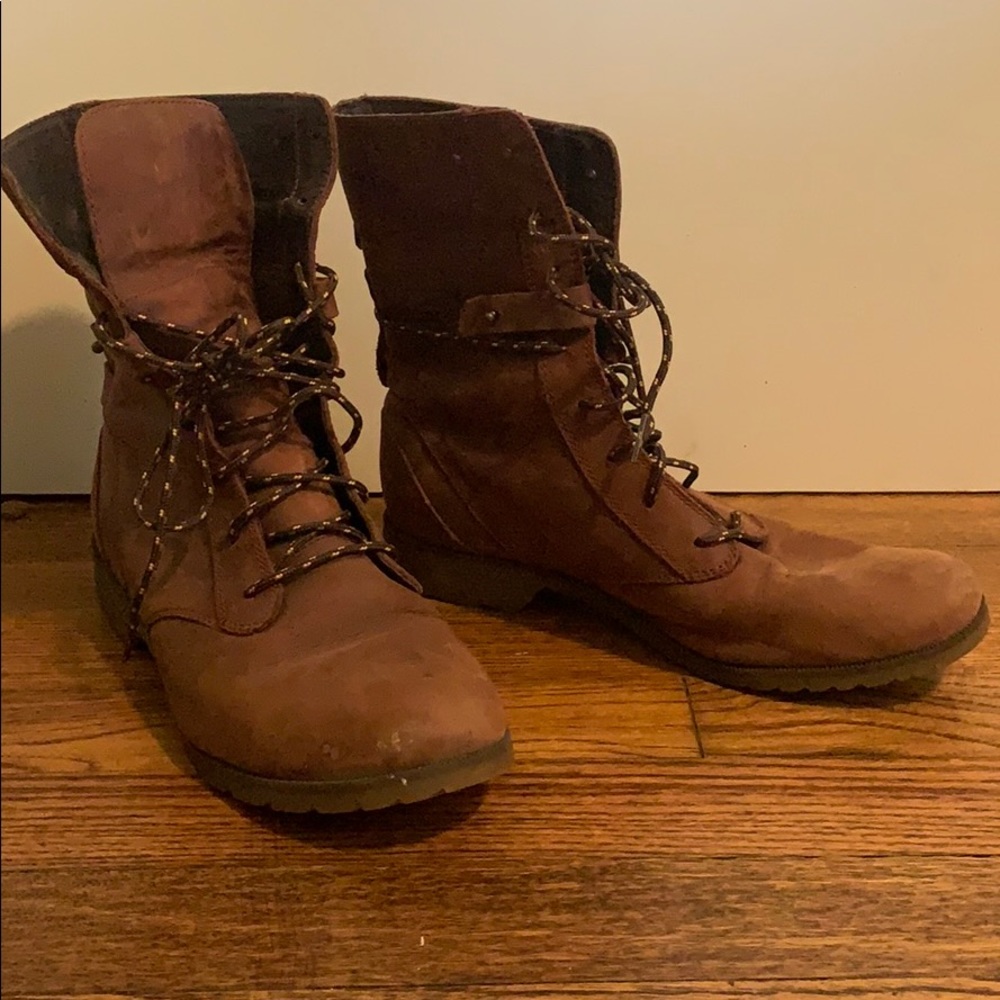Teva Hiking Boots